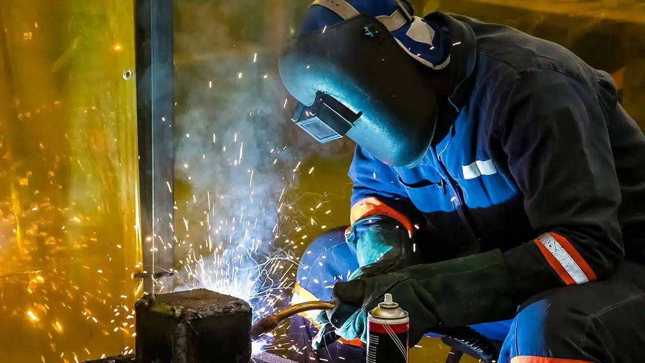 Welding Goggles | Essential Popular Gear for Metal Mastery